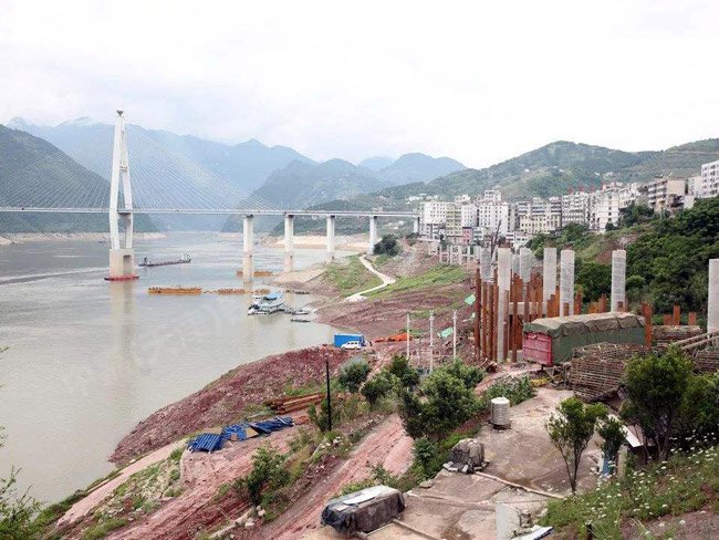 巴東長江干流庫岸整治工程